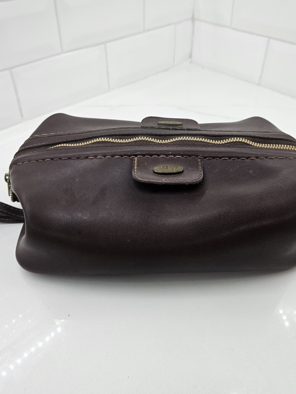 VTG John Weitz Brown Leather Dopp Kit Toiletry Shaving Bag Travel Case by Buxton